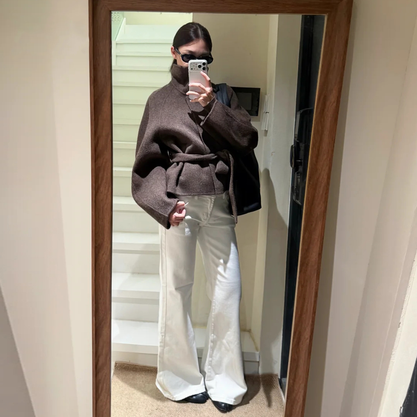 白色微喇加绒牛仔裤女2025