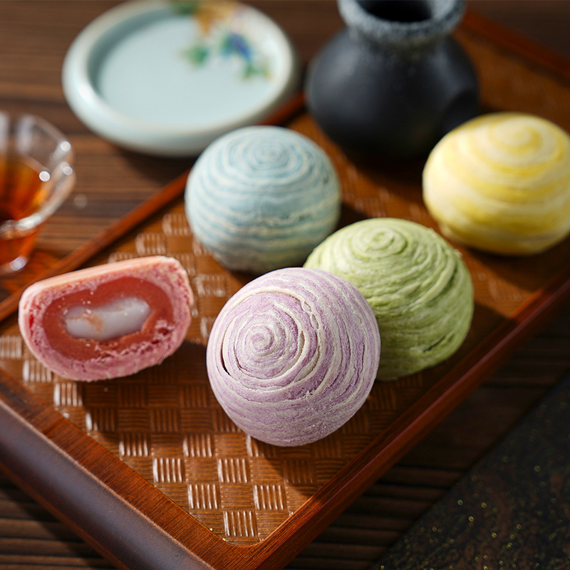 星球酥螺旋千层蛋黄酥