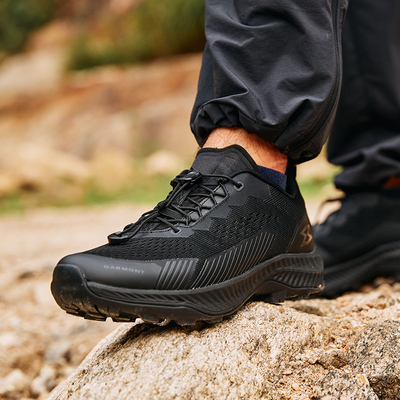 嘎蒙特9.81Heli低帮徒步登山鞋