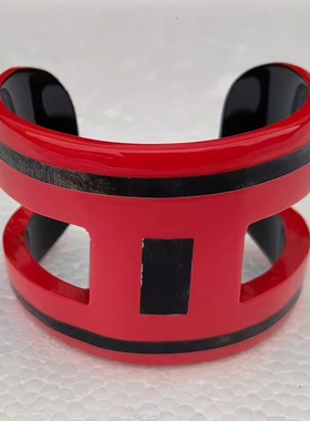 镂空雕刻个性开口宽边牛角手镯子