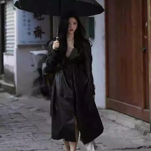 杨超越明星同款黑色PU皮大衣轻奢高级感系带收腰中长款风衣外套潮