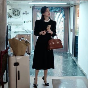 夏款蜜语纪朱珠许蜜语同款衣服赫本风黑色长袖连衣裙女收腰白领小
