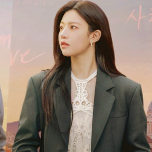 夏款西装外套女爱情怎么翻译高允真同款深灰色两粒扣2026新款女士