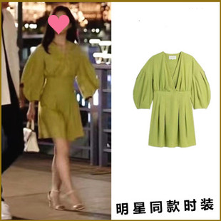 香港谭松韵同款绿色V领灯笼袖连衣裙高腰赫本风短款褶皱拼接裙女
