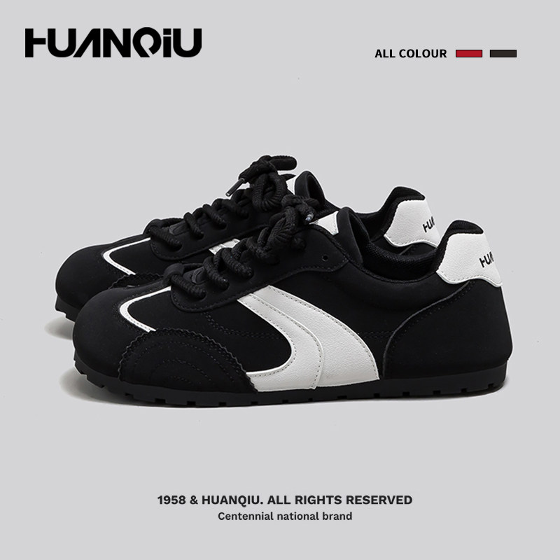 环球巨好看黑色泡芙软底德训鞋女2026新款小白鞋百搭轻便防滑板鞋