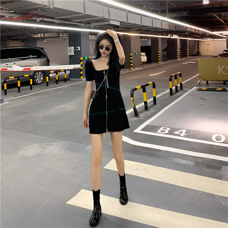 New French Hepburn style small black dress with thin waist, goddess fan Xinji black dress Zixia