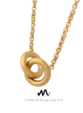 欧美轻奢圆形钛钢镀金环扣吊坠