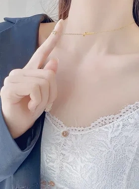 红色红心项链新款爱心锁骨链水晶叠戴十字架设计感2022年小众高级