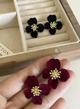 ins风耳钉耳饰耳环高级感丝绒女小众设计高级感轻奢花朵百搭时尚