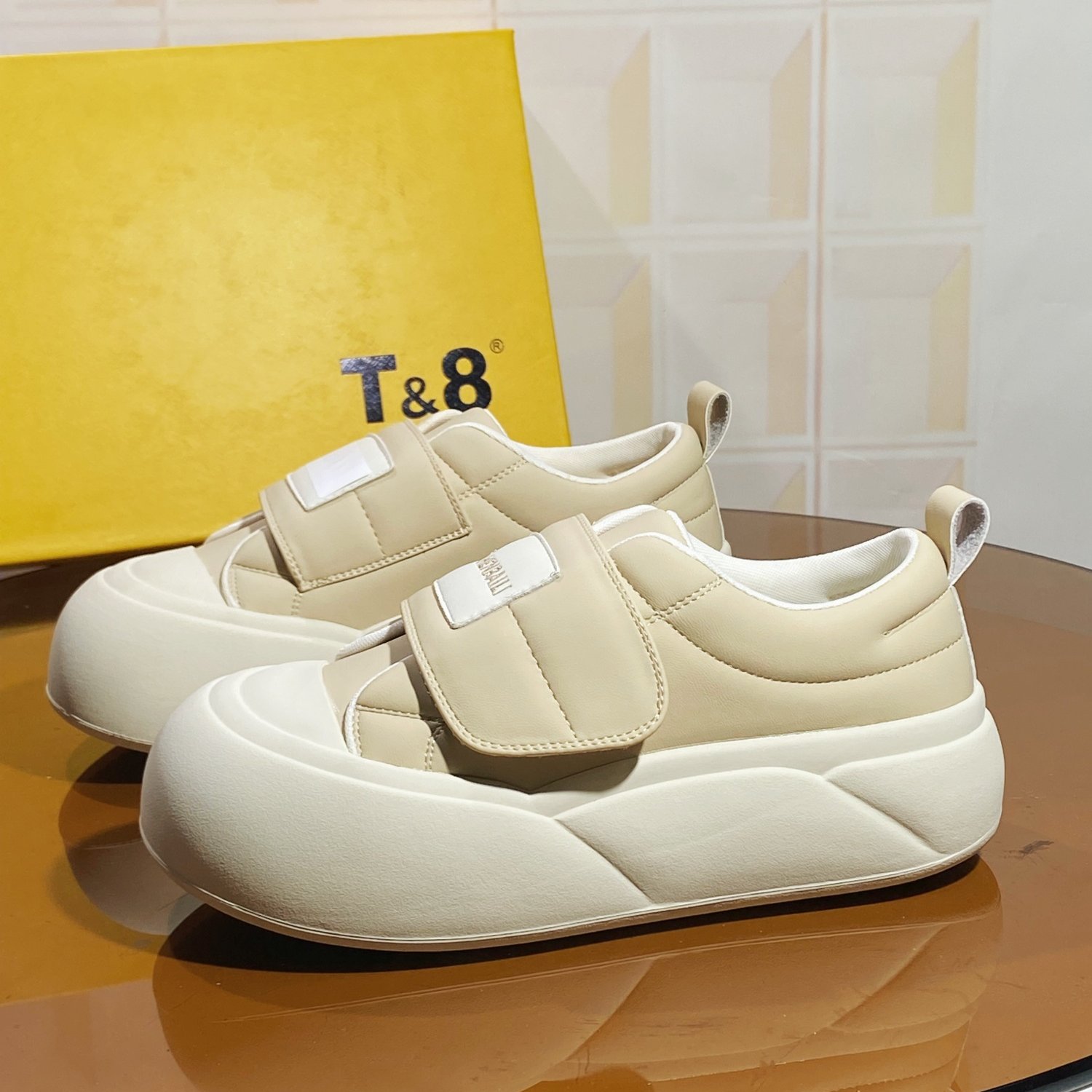 6T1122B113218清仓T8品牌撤柜断码阿甘鞋板鞋休闲鞋魔术贴厚底