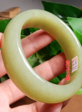 收和田玉色熟且末黄口料鸡油黄玉镯若羌女款黄玉镯子