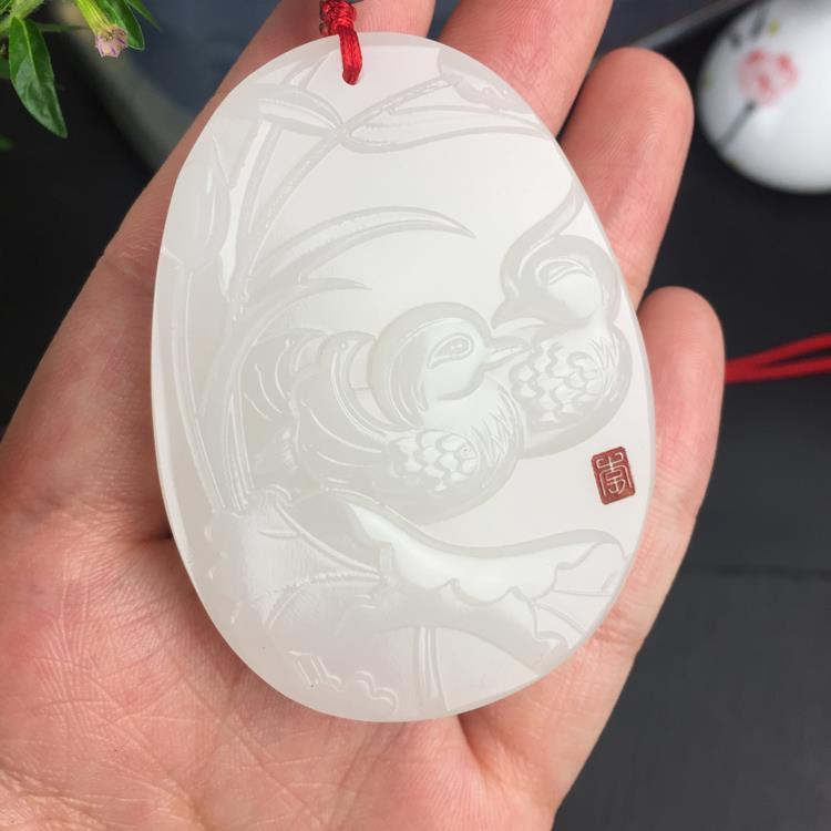 天然新疆和田玉白玉鸳鸯玉牌吊坠原石籽料羊脂白玉项链挂件男女款