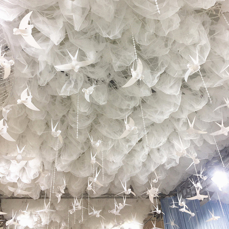 2024新款婚庆道具吊顶挂饰 小燕子仿真白色燕子 婚礼布置橱窗装饰
