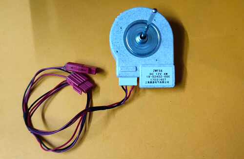 适用TCL 冰箱风机  ZWF-01-4 19-02402-00E 风扇电机 冷冻风机