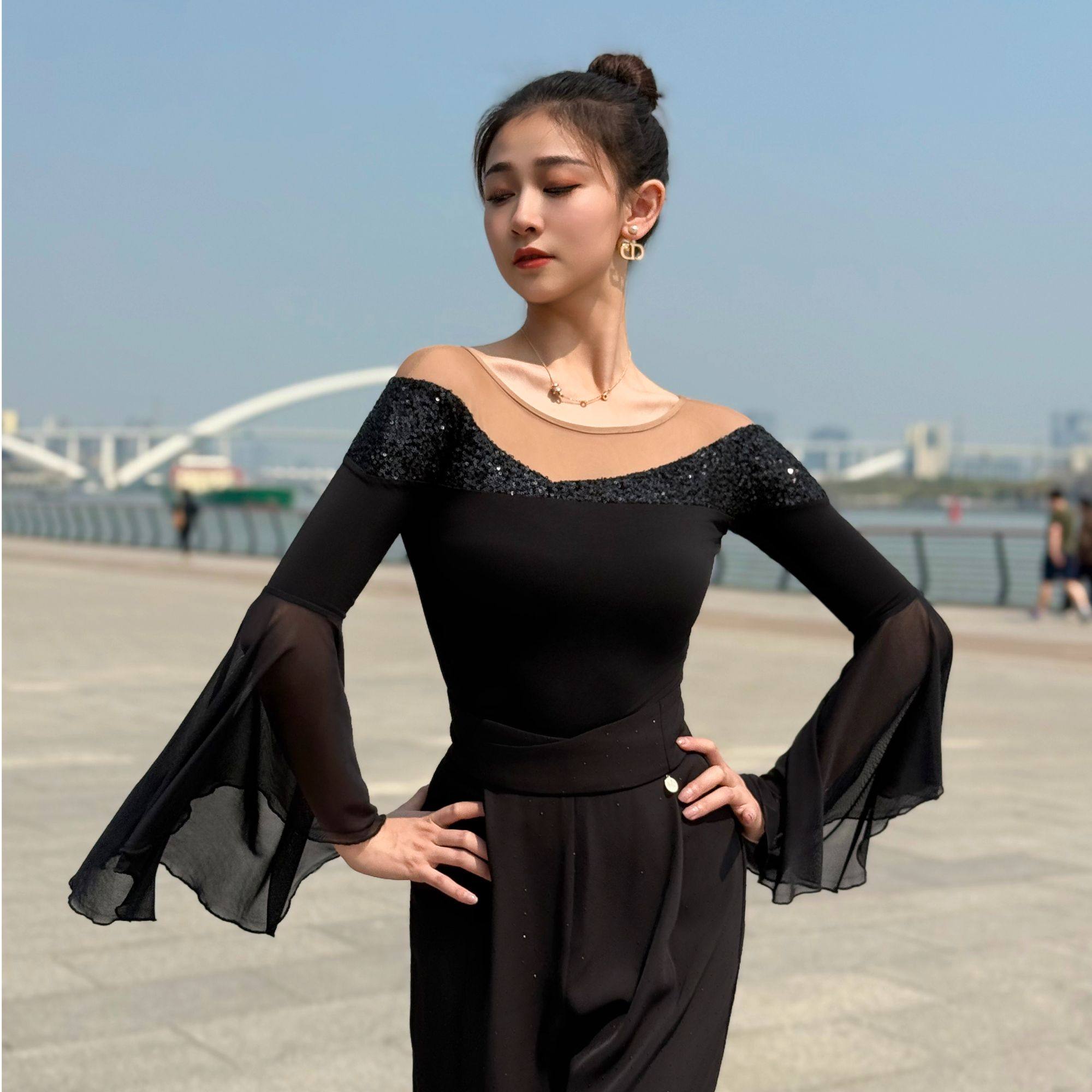 丹珍舞服摩登舞春夏新品交谊舞双人舞广场舞国标练功服上衣M3-10