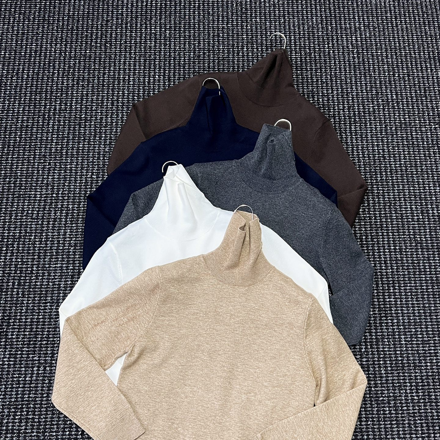 羊毛混纺高领针织打底衫毛衣男