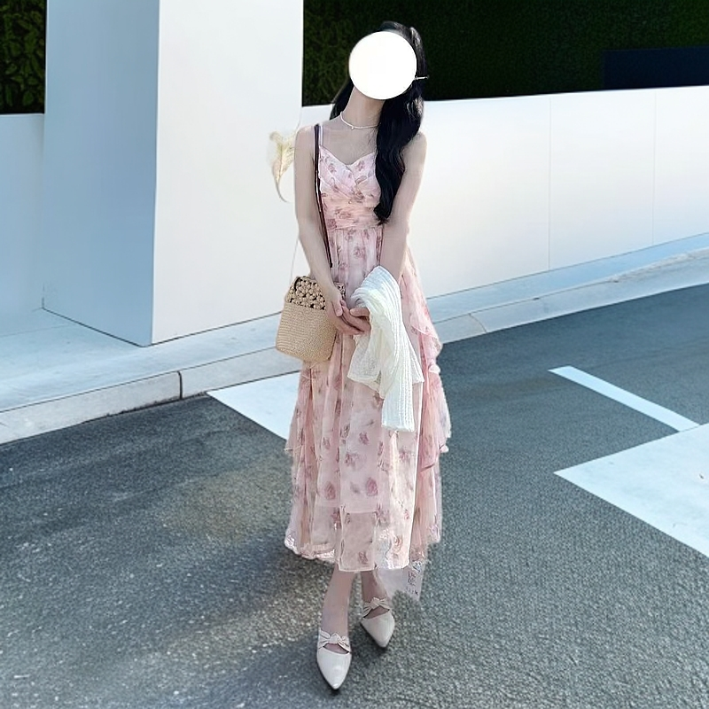 大码女装法式绝美气质超仙吊带连衣裙胖MM显瘦遮肚长裙两件套