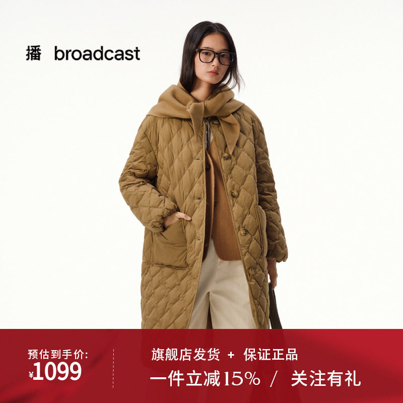 播经典圆领长款羽绒服2025冬新款长外套搭配羊毛围巾DDS4RD5231