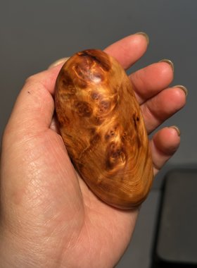 香香香 香味特别足 沉水把件龙胆闪电带榴花 太行柏