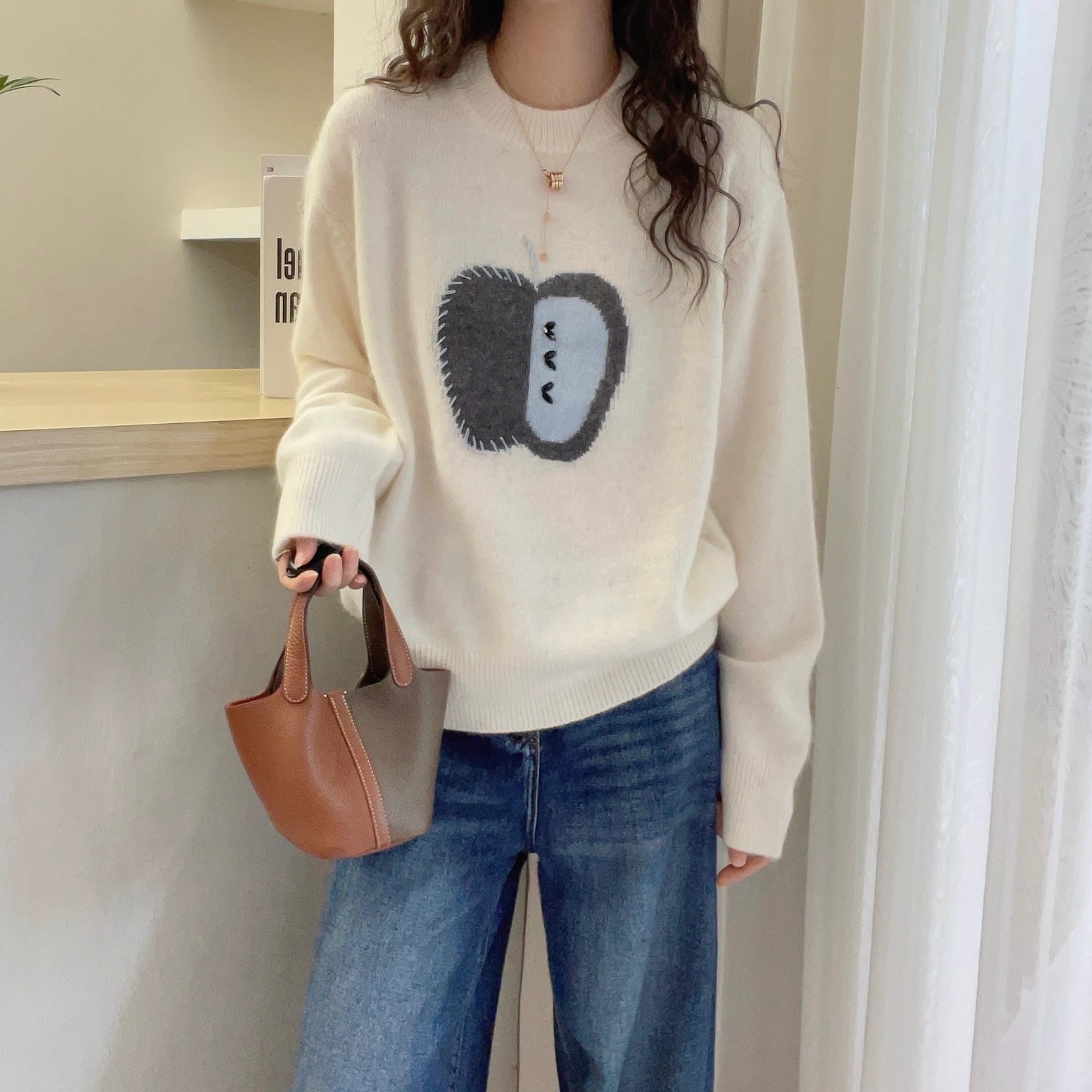 欧洲站2025冬季韩版时尚圆领落肩创意感软刺绣羊毛针织衫软糯毛衣