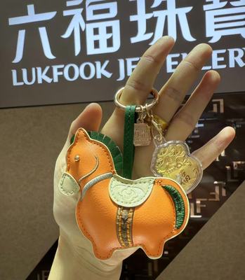 六福珠宝新品黄金挂件