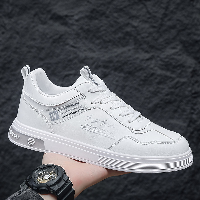 男鞋冬季2025新款小白鞋男潮鞋百搭软底防水休闲鞋青年运动平板鞋