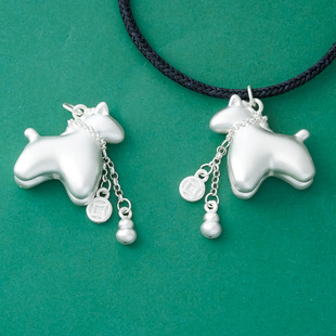 生肖马足银999小马驹项链女款小众设计感高级感轻奢毛衣链挂件