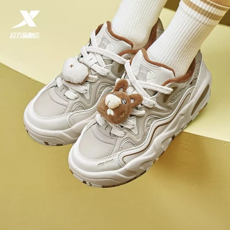 特步萌仔鞋女鞋加绒革面保暖2025冬款休闲厚底运动鞋975418370008,运动鞋new,板鞋,淘宝优惠券,粉丝福利购,淘宝优惠卷