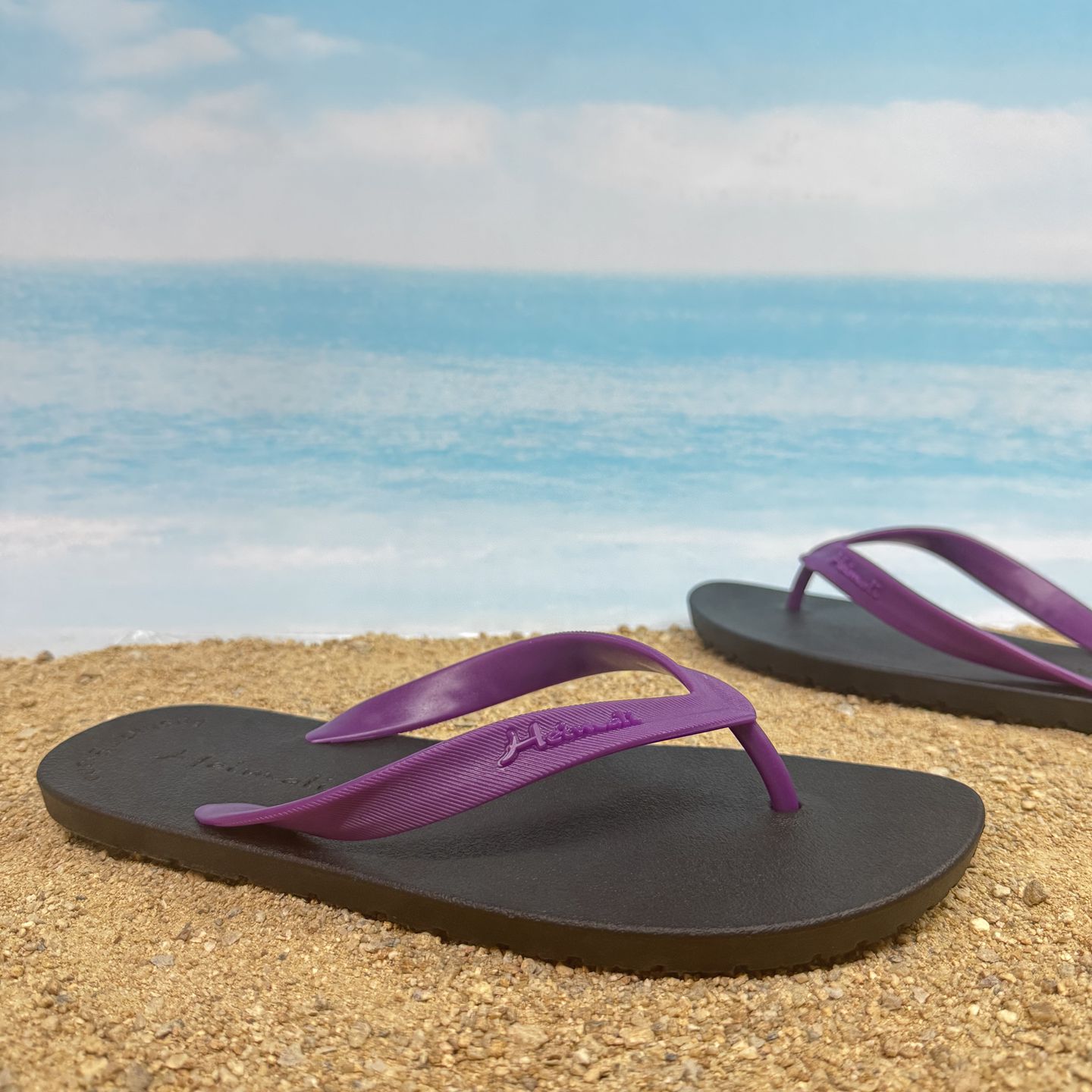 新款经典越南橡胶防滑耐磨轮胎底人字拖鞋男士夹脚拖海边沙滩拖鞋