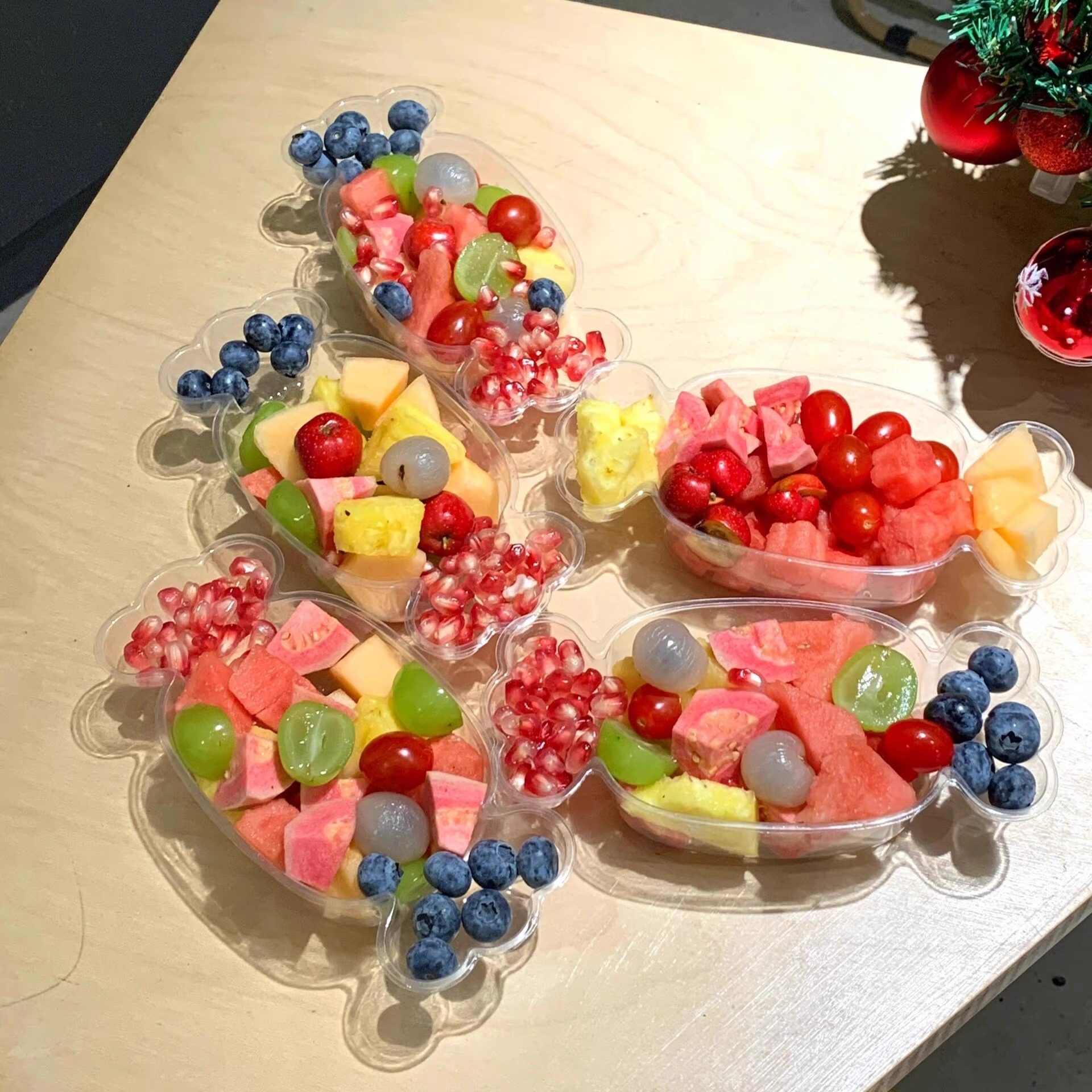 水果果切一次性透明包装盒子糖果形状带盖野餐果蔬鲜果打包盒塑料