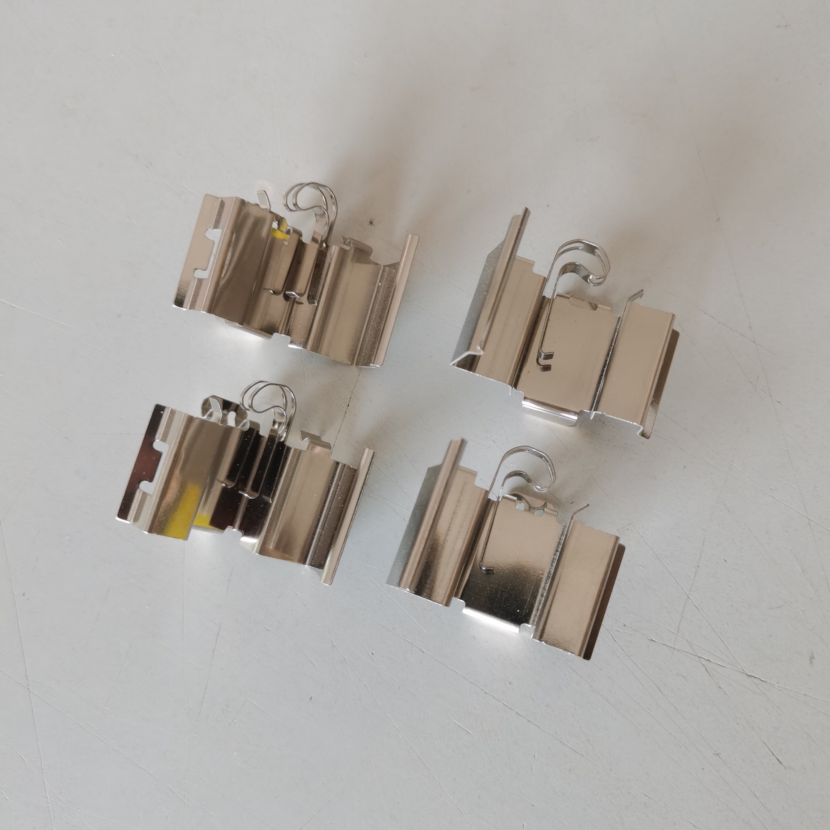 适用新款大众探岳L途观L Pro后轮刹车片回位弹簧卡子分泵卡钳弹簧图片