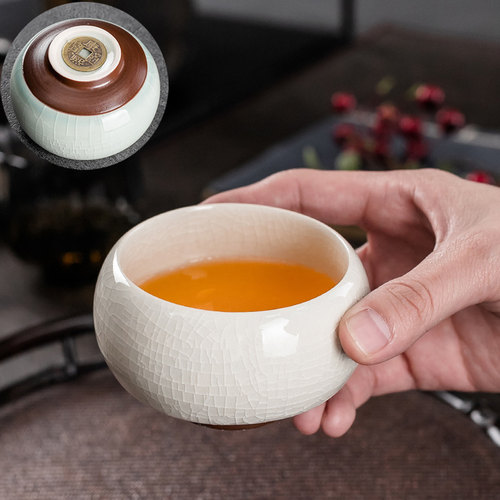 哥窑主人杯康熙通宝底款铜钱茶杯