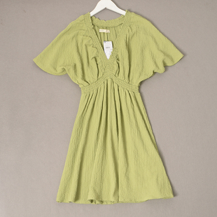 巨显白~俄罗斯单~4999卢布！法式复古皱泡泡纱V领收腰A字连衣裙