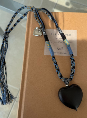 秋冬个性手工蓝色编绳搭配黑色木质爱心吊坠项链  可调节毛衣链女