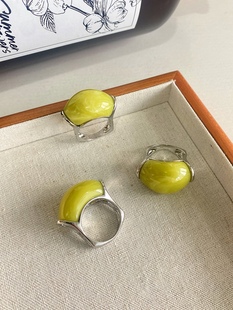 指环 夸张时髦巨显白银色宽版 2024年秋冬ashui同款 绿色葡萄戒指