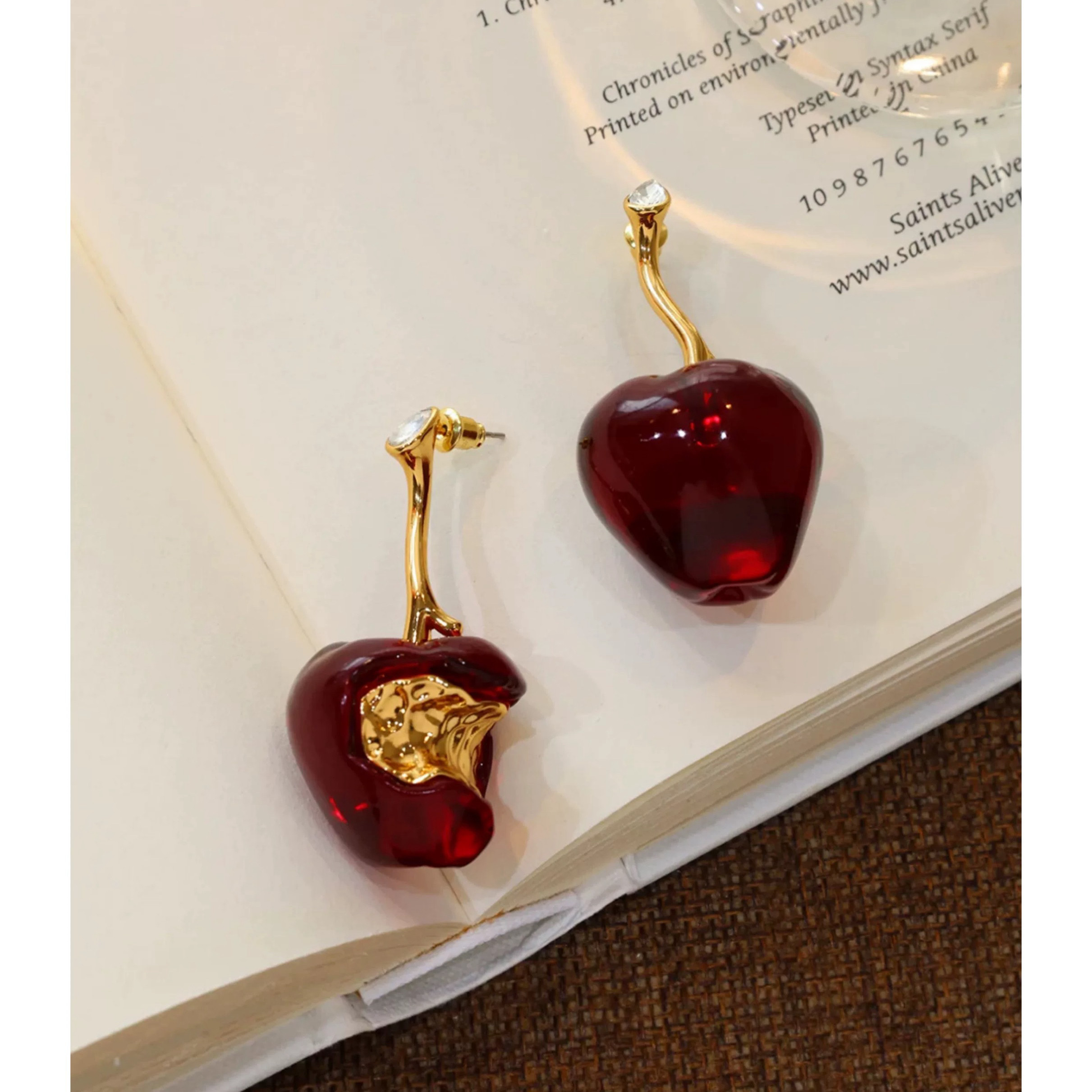 925银针被咬了一口的红苹果长款耳钉  新年显白显瘦个性时髦耳环,饰品/流行首饰/时尚饰品新,耳钉,淘宝优惠券,粉丝福利购,淘宝优惠卷