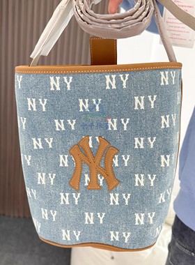 MLB秋季情侣休闲运动水桶包NY老花满印牛仔斜挎包单肩包3ABMMV65N