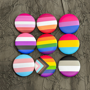 胸章 亚克力别针 彩虹徽章 胸针