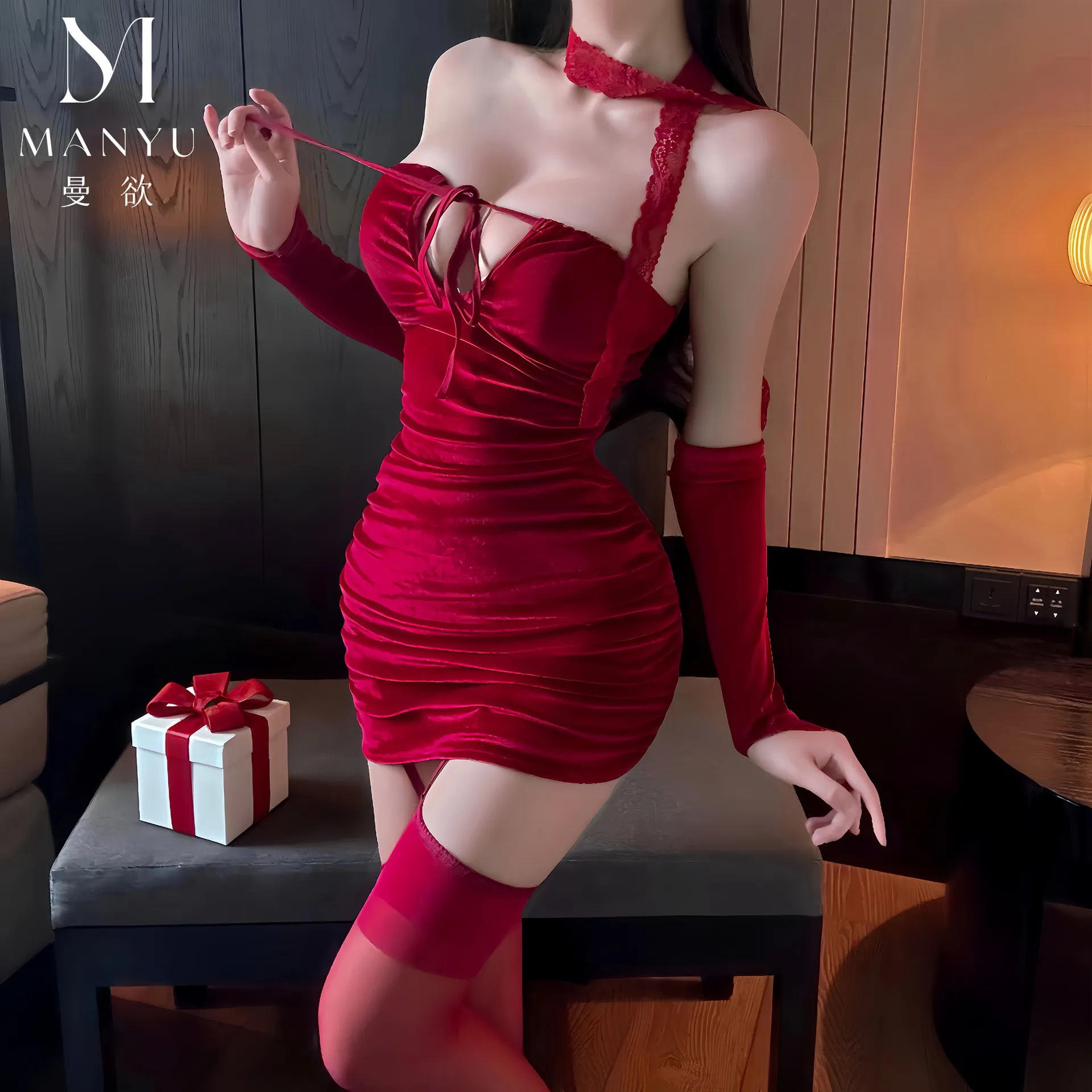 6873潮尚夜总会夫妻内衣女性感红丝绒抹胸包臀裙圣诞制服连衣裙