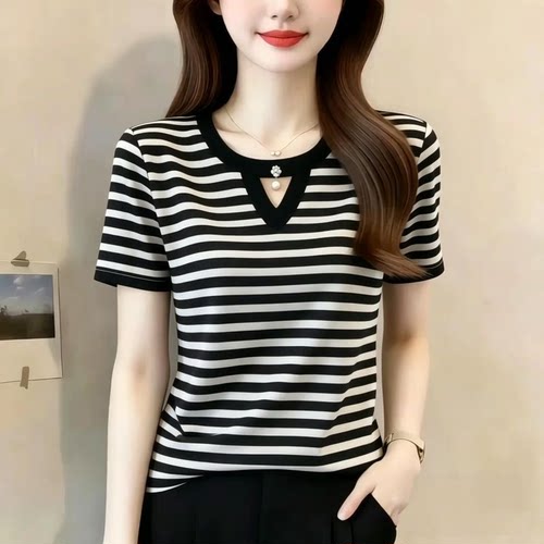 夏季显瘦条纹V领短袖T恤女