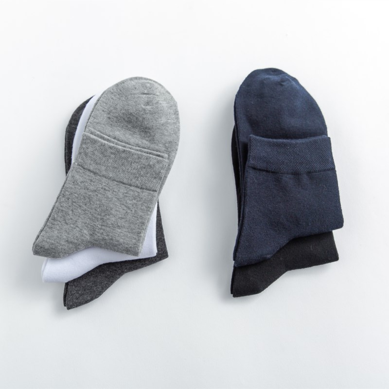 Socks men's cotton socks spring autumn sweat absorption deodorant simple versatile four seasons men's black stockings