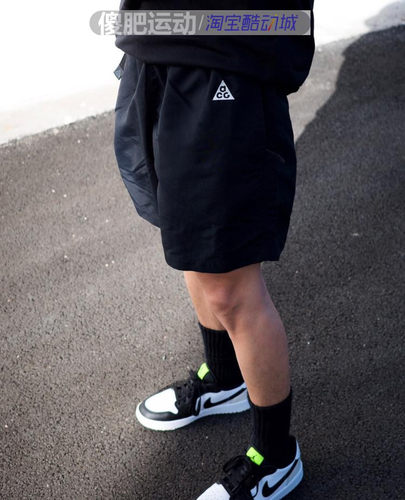 NIKE男女运动休闲宽松短裤