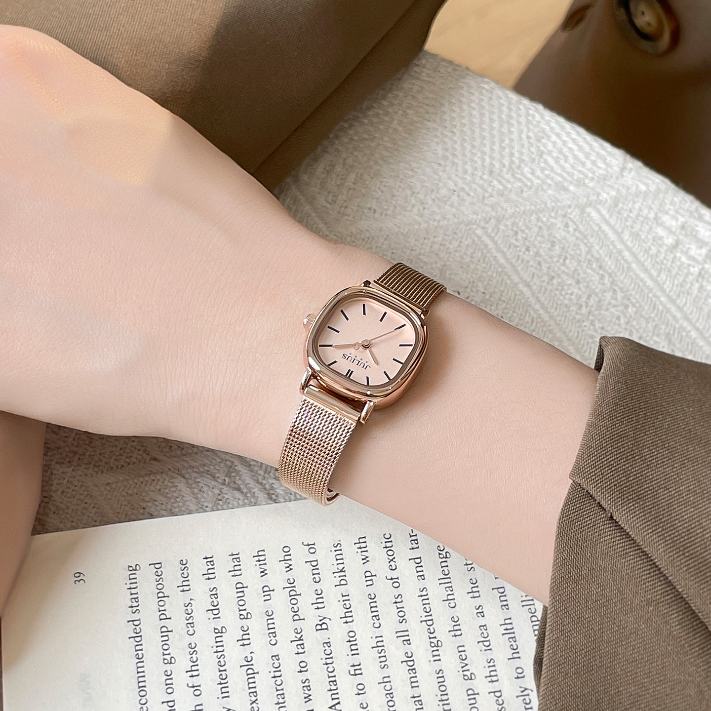 聚利时手表女款小众轻奢高级感