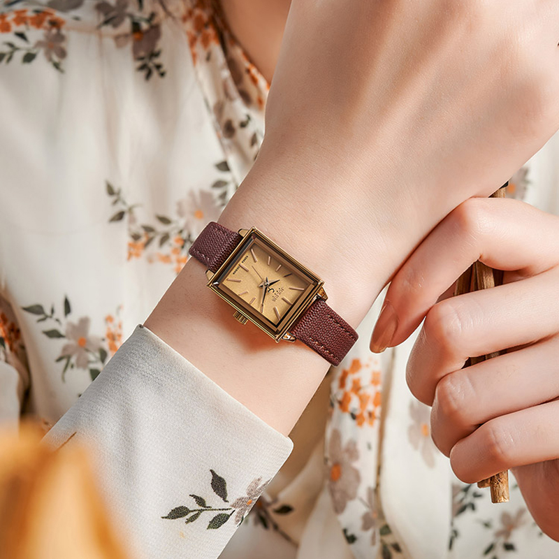 聚利时手表女长方形时尚简约女表