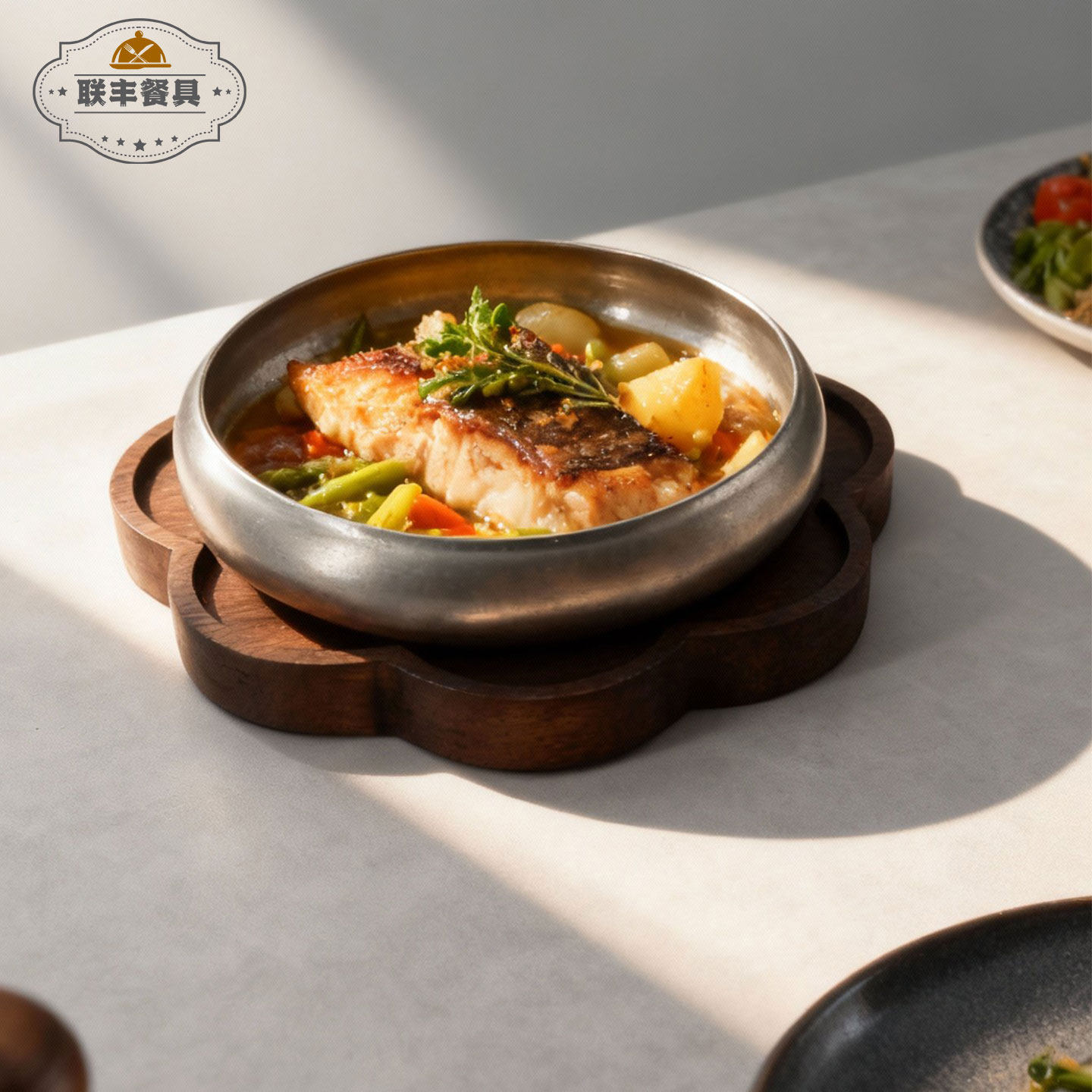 创意时尚餐厅东南亚会所餐具泰式令咖喱牛肉矮钵餐具复古不锈钢盘