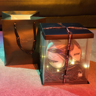 抖音ins足球篮球排球包装盒生日纪念日女男友情人节透明灯光礼盒