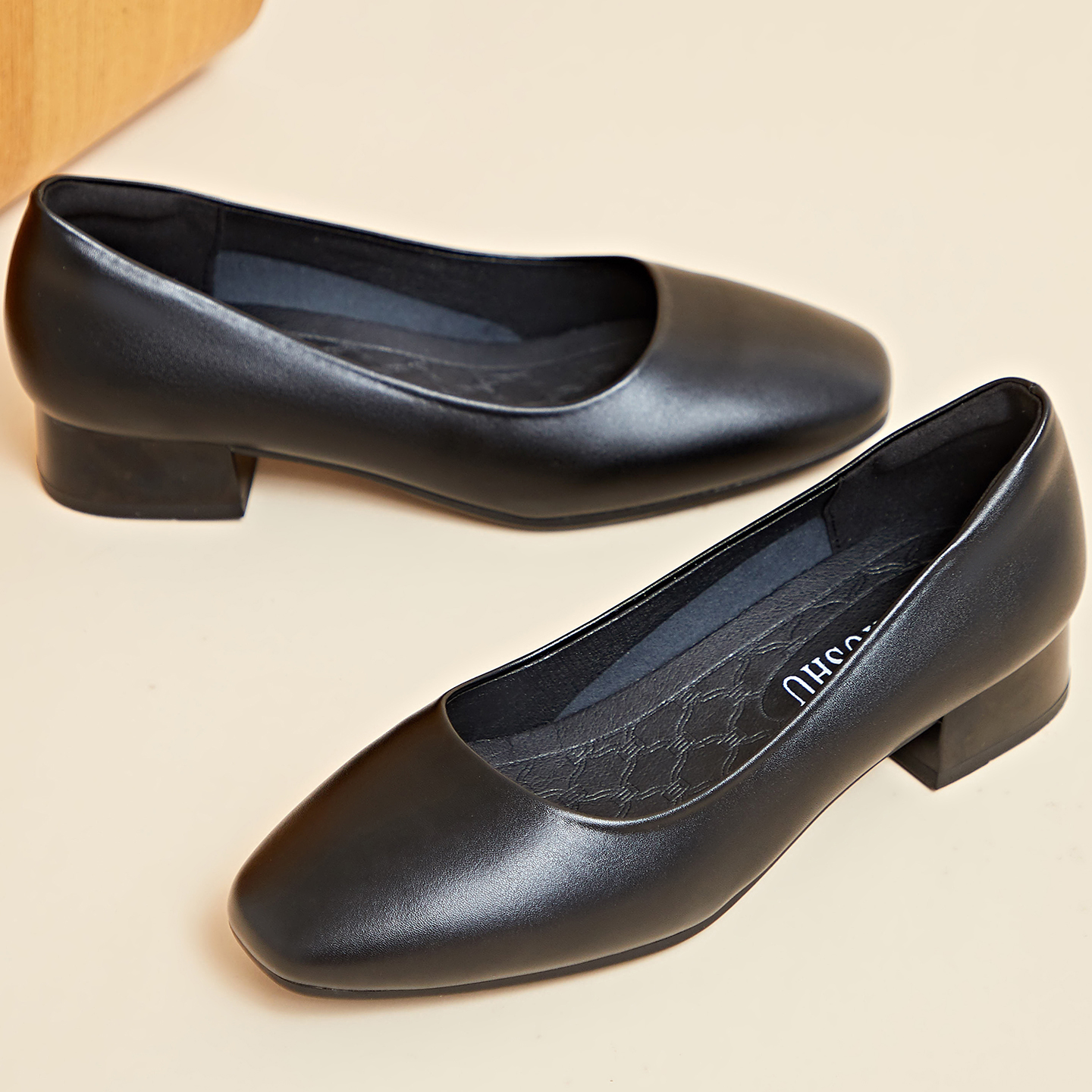 方头粗跟3cm黑色皮鞋女舒适上班