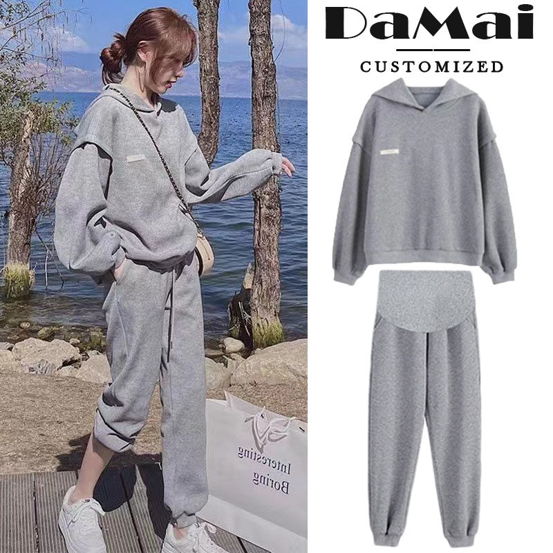 孕妇秋装套装时尚网红2022早秋季新款孕妇装秋冬款拼袖卫衣两件套