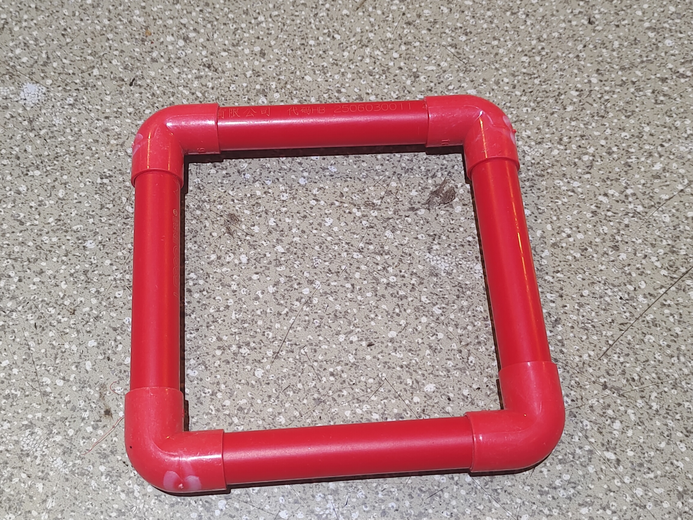 喂鱼投食圈方形鱼粮圈钓鱼挡浮萍神器野钓鱼圈喂养圈坚固好用新手