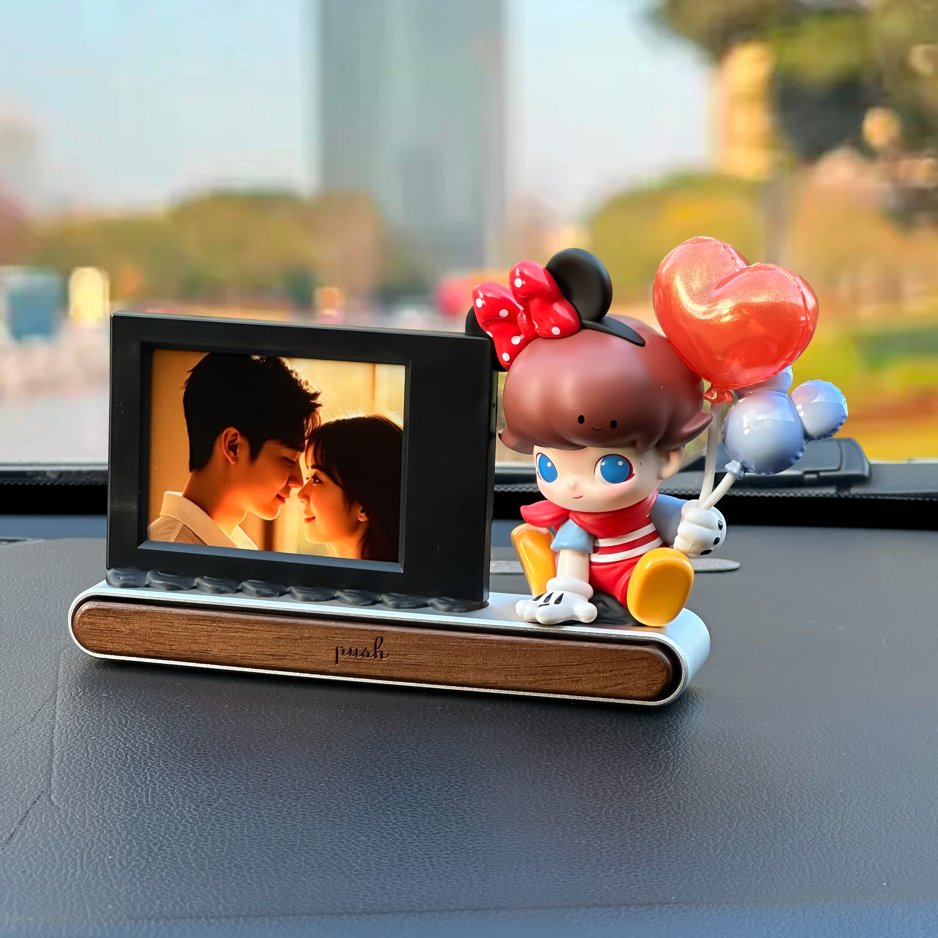 拍立得相框车载摆件临时停车牌情侣照片车内中控台摆饰磁吸号码牌